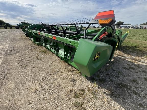 Image of John Deere RD40F equipment image 1