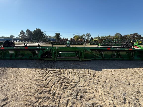 Image of John Deere RD40F equipment image 4