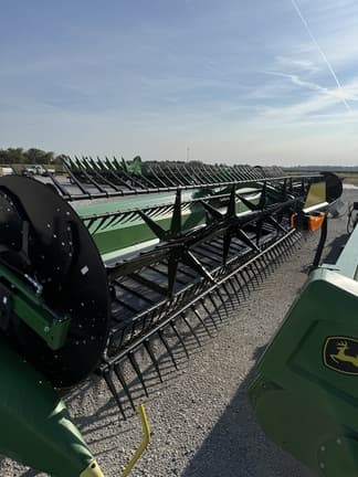 Image of John Deere RD40F equipment image 4