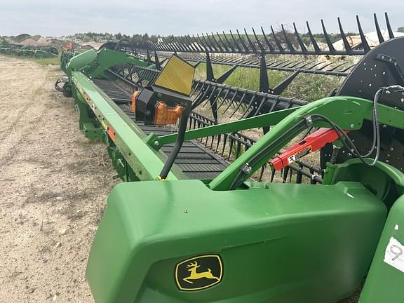 Image of John Deere RD40F equipment image 1
