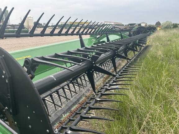 Image of John Deere RD40F equipment image 4