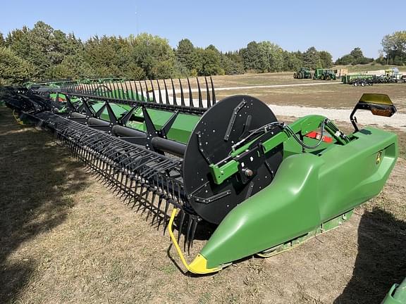 Image of John Deere RD40F Primary image