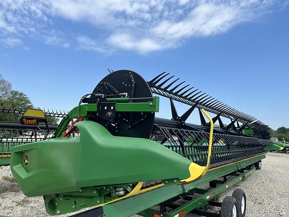 Image of John Deere RD40F Primary image