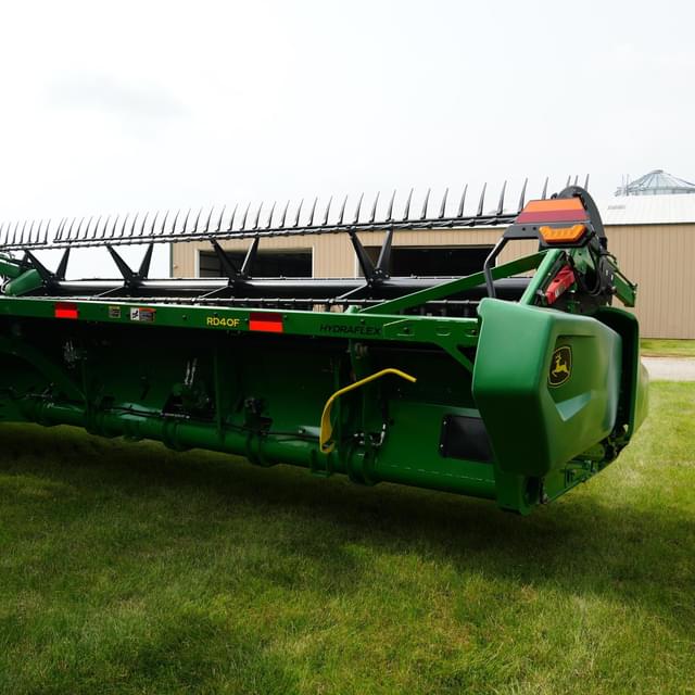 Image of John Deere RD40F equipment image 3