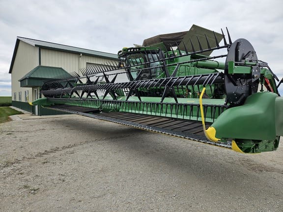 2023 John Deere RD40F Equipment Image0