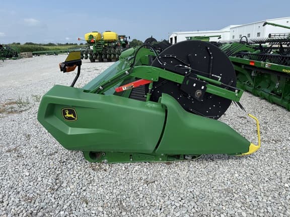 Image of John Deere RD40F equipment image 1