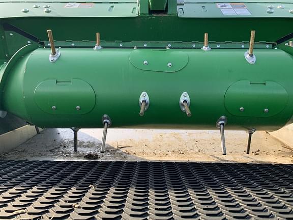 Image of John Deere RD40F equipment image 4