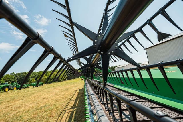 Image of John Deere RD40F equipment image 3