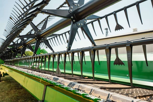 Image of John Deere RD40F equipment image 3