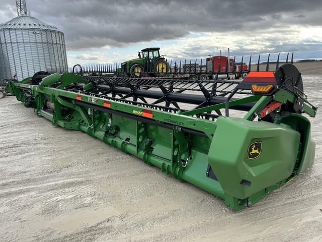 Image of John Deere RD45F equipment image 2