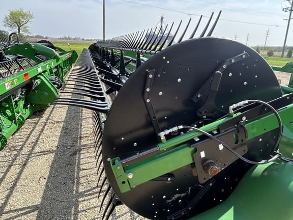 Image of John Deere RD45F equipment image 1