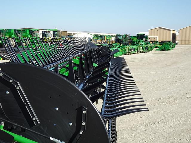 Image of John Deere RD45F equipment image 2