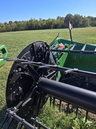 Image of John Deere RD45F equipment image 4