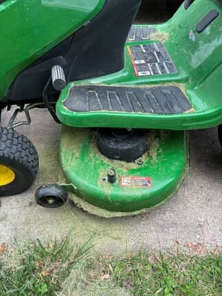 Image of John Deere S130 equipment image 4