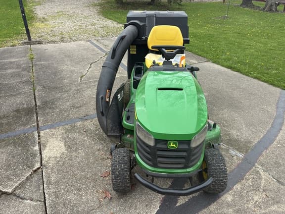 Image of John Deere S140 equipment image 1