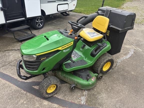 Image of John Deere S140 equipment image 2