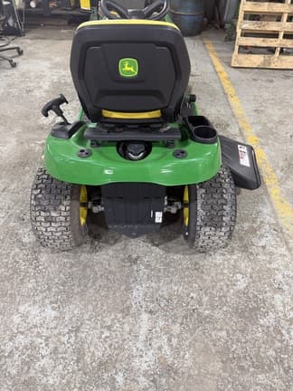 Image of John Deere S140 equipment image 3