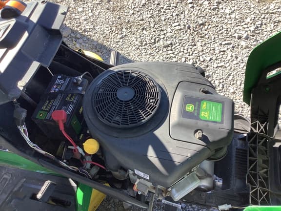 Image of John Deere S140 equipment image 4