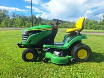 Image of John Deere S140 Primary image