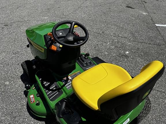 Image of John Deere S220 equipment image 3