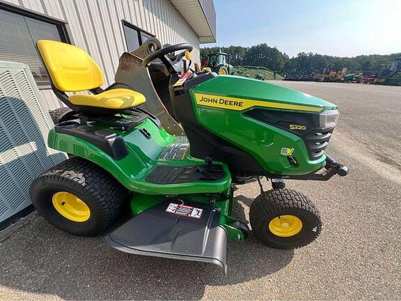 Image of John Deere S220 Primary image