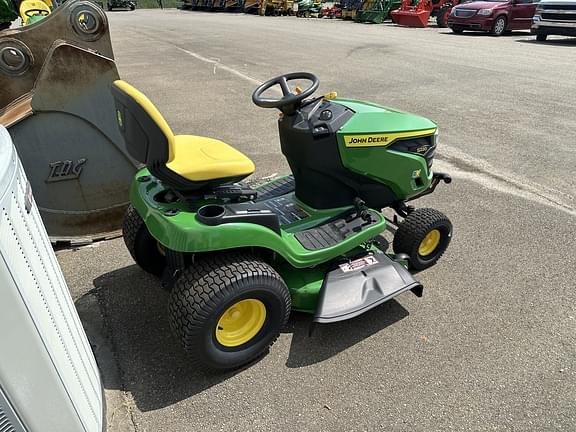 Image of John Deere S220 equipment image 1