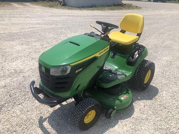 Image of John Deere S220 equipment image 3