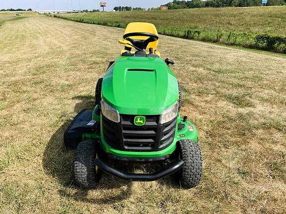 Image of John Deere S220 equipment image 1