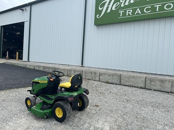 Image of John Deere S240 equipment image 3