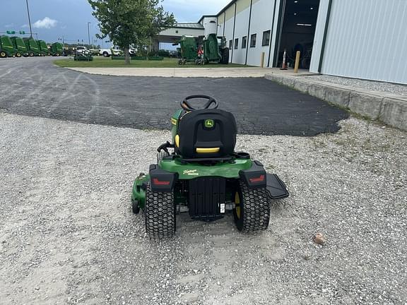 Image of John Deere S240 equipment image 4