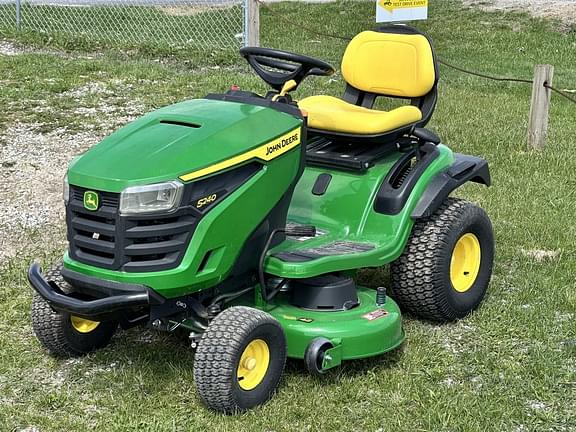Image of John Deere S240 equipment image 1