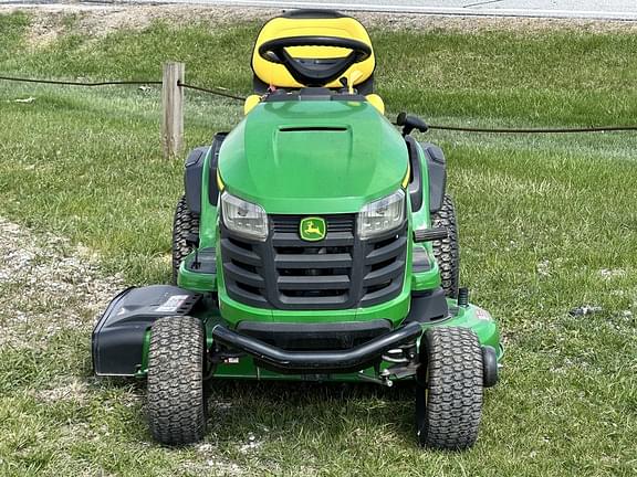 Image of John Deere S240 equipment image 3