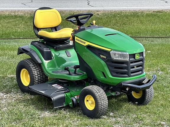 Image of John Deere S240 Primary image