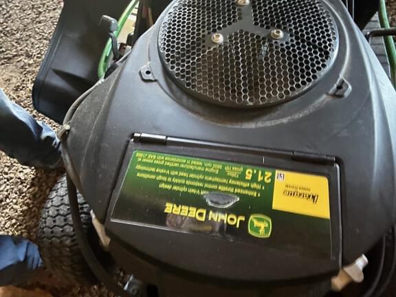 Image of John Deere S240 equipment image 4