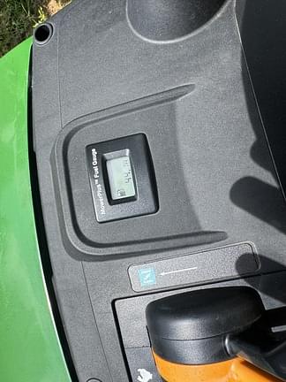Image of John Deere S240 equipment image 4