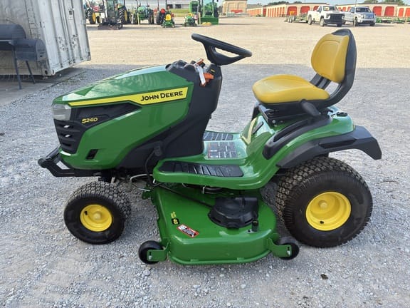 2023 John Deere S240 Equipment Image0