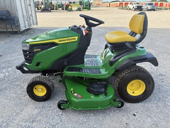 Image of John Deere S240 Primary image
