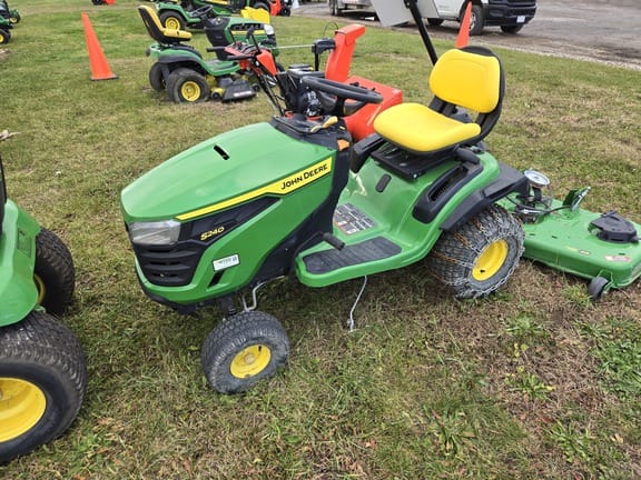 2023 John Deere S240 Equipment Image0
