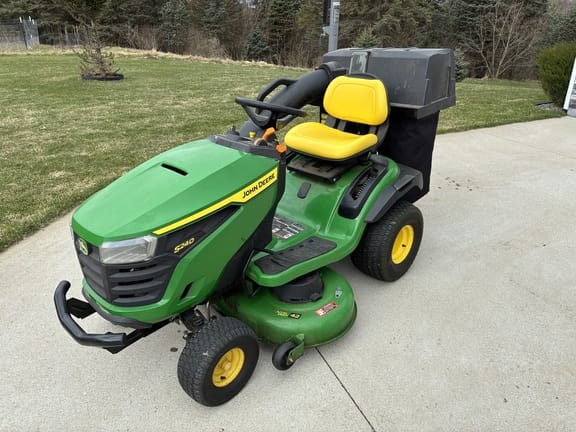 2023 John Deere S240 Equipment Image0