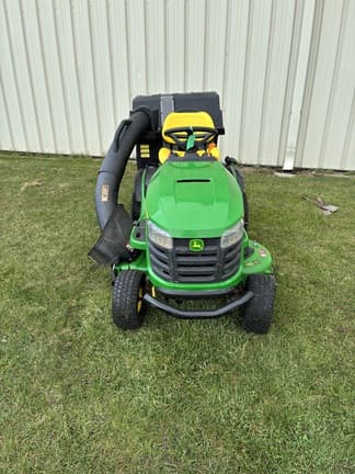 Image of John Deere S240 equipment image 1