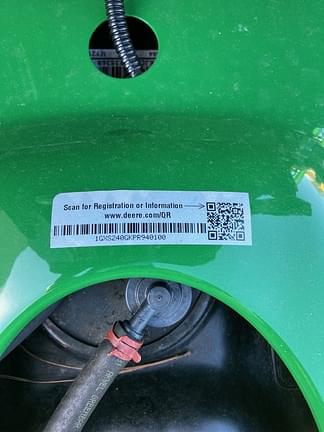 Image of John Deere S240 equipment image 4