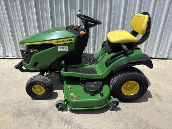 Image of John Deere S240 Primary image