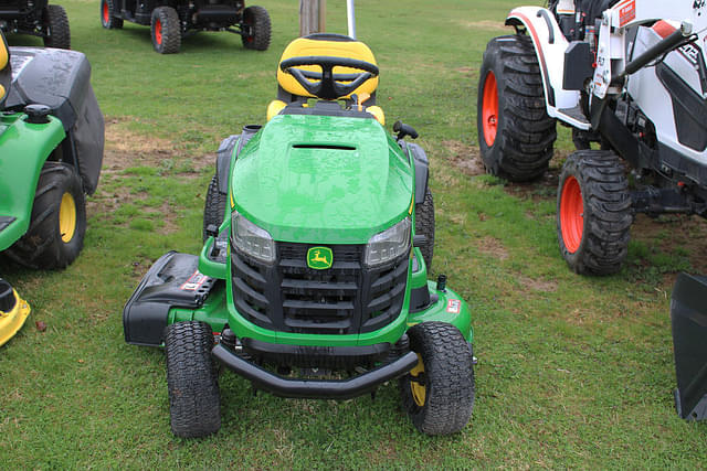 Image of John Deere S240 equipment image 1