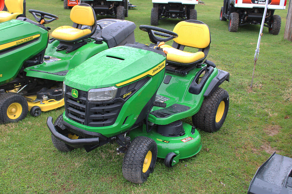 Image of John Deere S240 Primary image