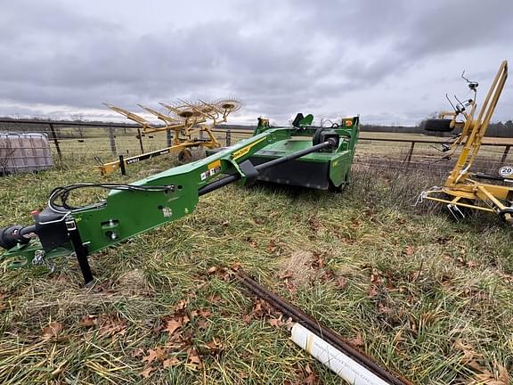 Image of John Deere S300 equipment image 3