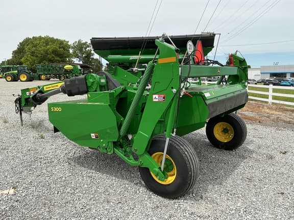 Image of John Deere S300 equipment image 3