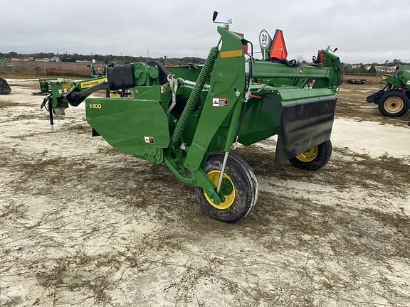 Image of John Deere S300 equipment image 4