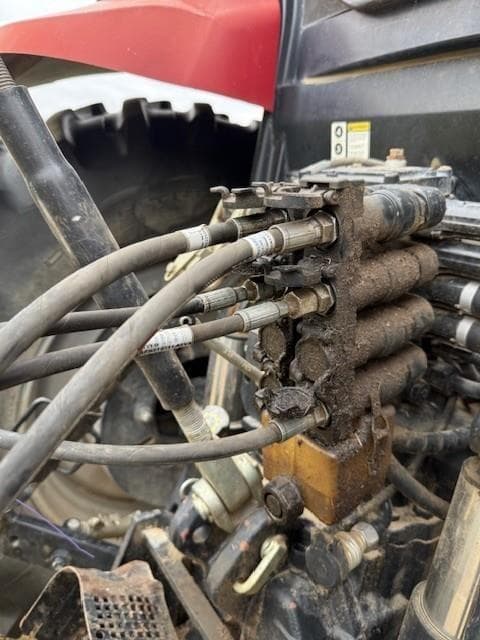 Image of John Deere S300 equipment image 3