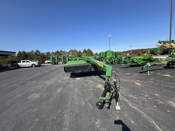 Image of John Deere S300 equipment image 4