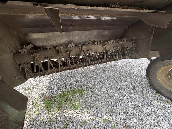 Image of John Deere S300 equipment image 4